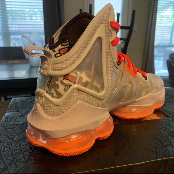 Men’s Nike LeBron 19 - Picture 5 of 5
